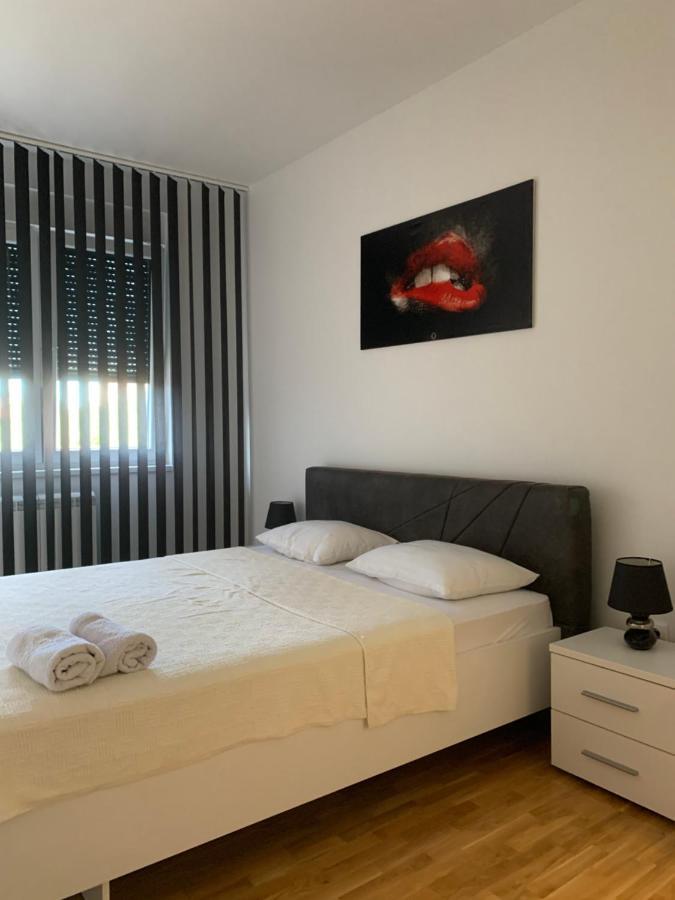 Royal Residence Apartmani Pančevo 外观 照片