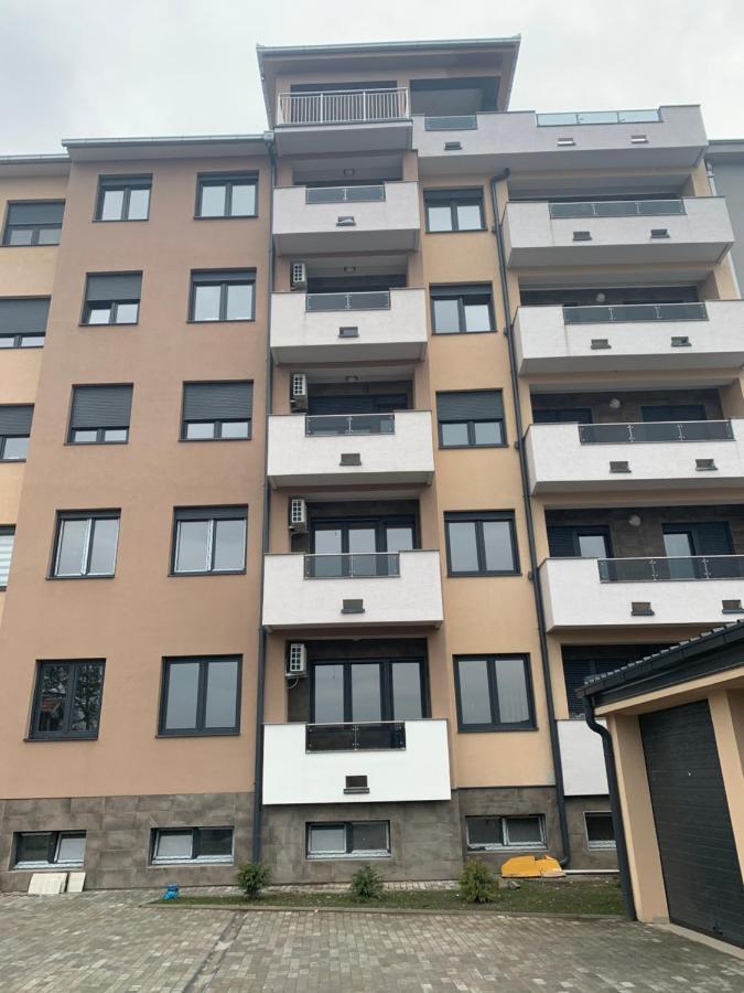 Royal Residence Apartmani Pančevo 外观 照片